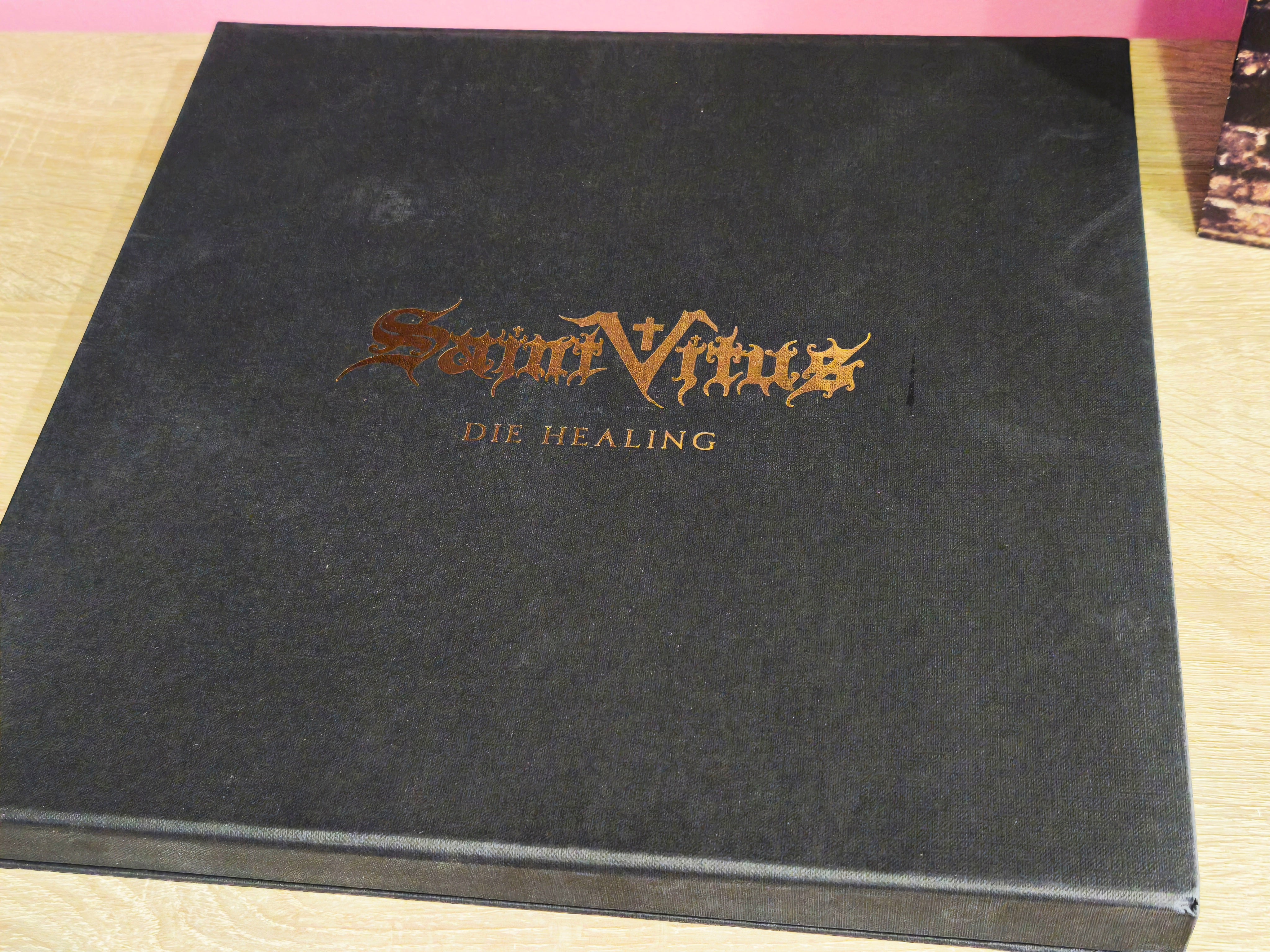 Saint Vitus - Die Healing [Limited Marbled Red Vinyl in Luxurious Black Box Embossed in Gold With Magnet] (LP)
